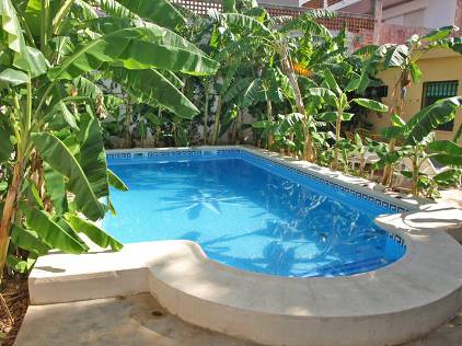 603-605-607---piscina-8-2011
