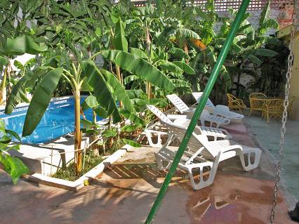603-605-607---piscina-7-2011